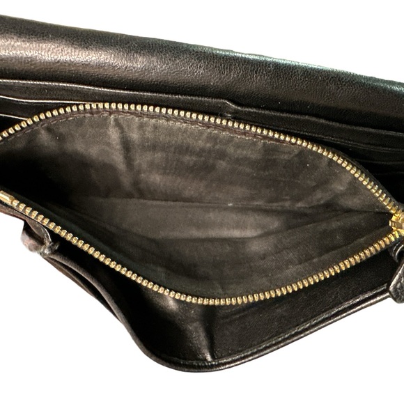 Prada Nappa Gaufre Wallet - Picture 10 of 13